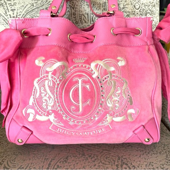 Juicy Couture Handbags - 🎀Juicy couture pink daydreamer🎀